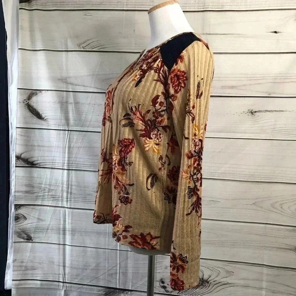 Lee Tan Flowered Long Sleeved V Neck Top M - Picture 5 of 8